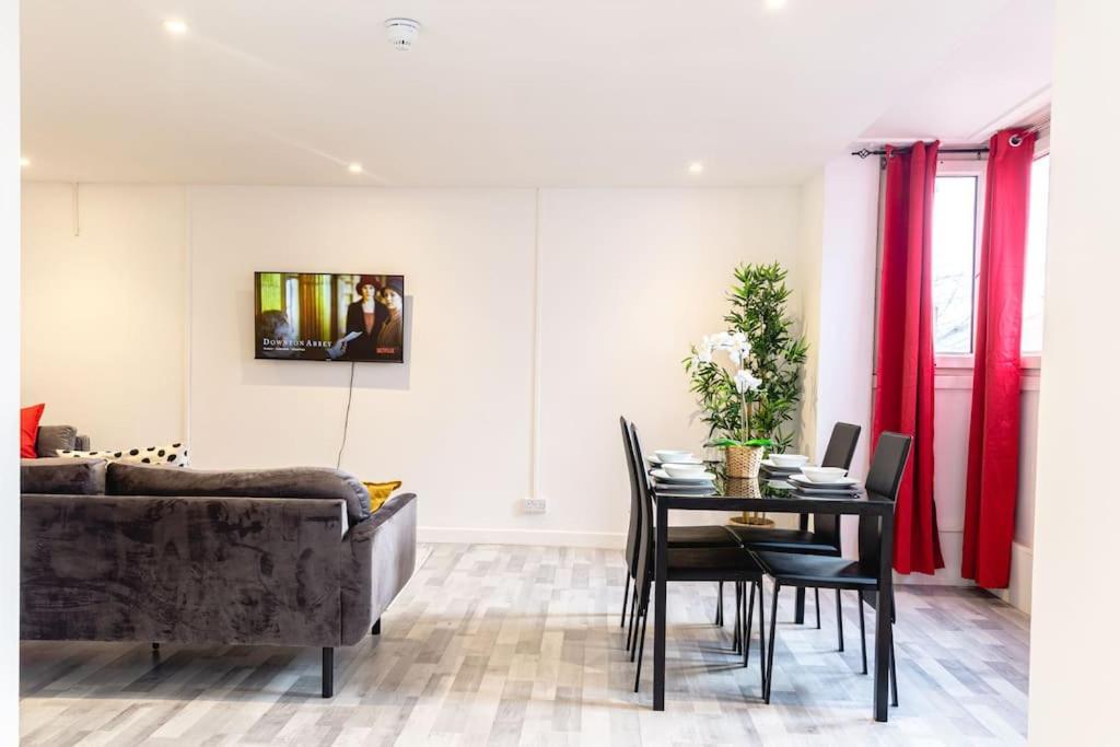 2 Bed With Free Parking Apartment London Exterior photo